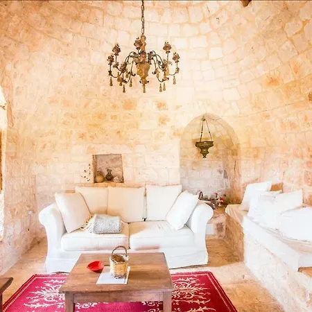 Trullo Nel Bosco بيت للعطل تْشيستيرنِنو